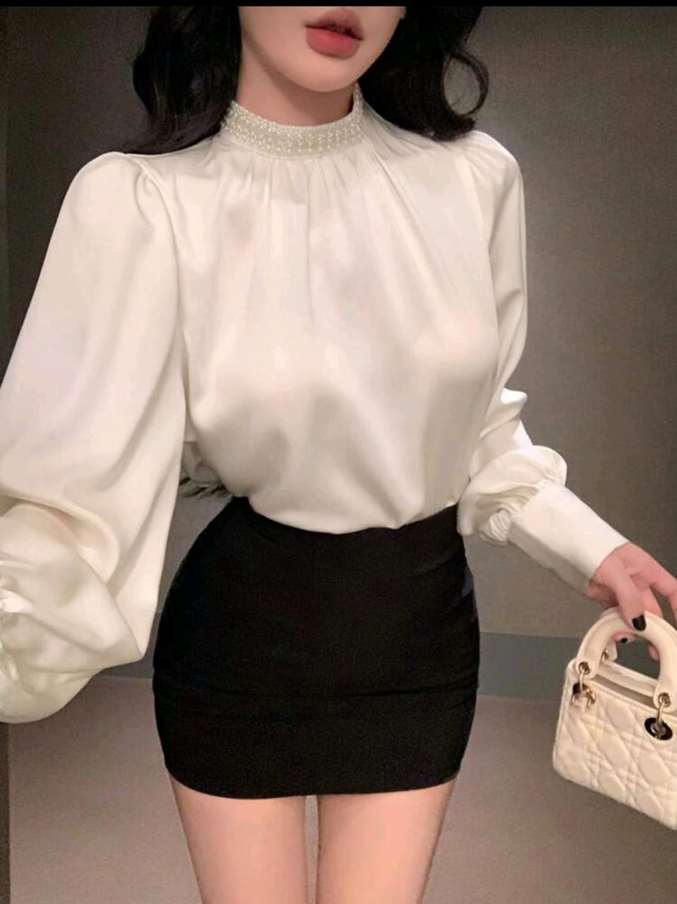 بلوزة نسائية Dazy